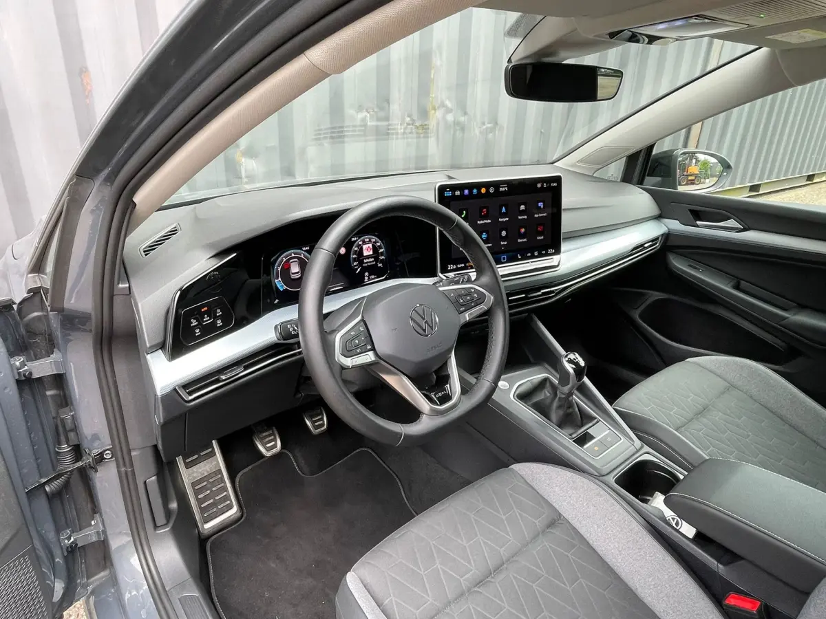 Golf 1.5 TSI GOAL Edition, FULL OPTIONS, ALL SEASON BANDEN, NIEUWSTAAT