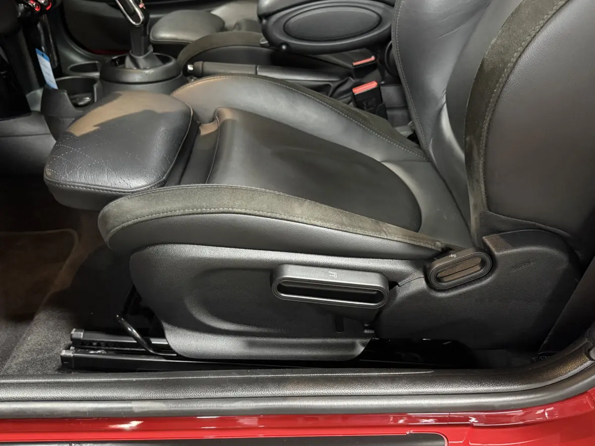 3-Deurs 2.0 Cooper S JCW // Panodak // Camera // Carplay