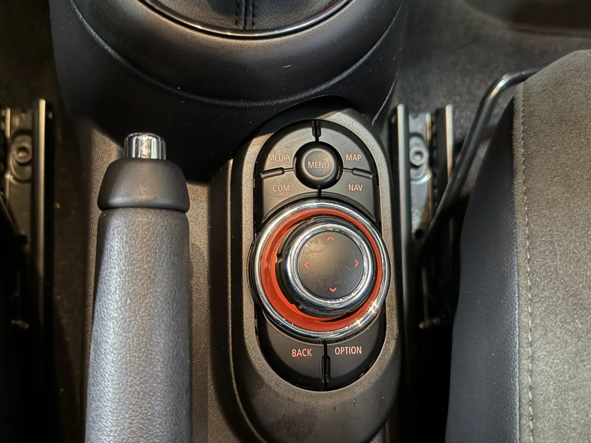 3-Deurs 2.0 Cooper S JCW // Panodak // Camera // Carplay