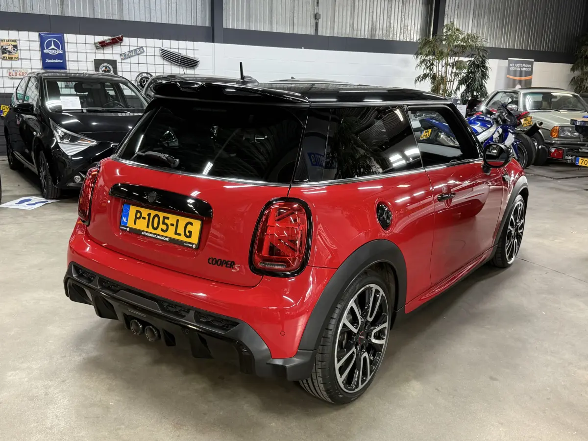 3-Deurs 2.0 Cooper S JCW // Panodak // Camera // Carplay