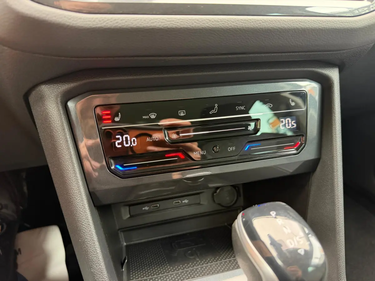Tiguan 1.5 TSI BOVAG GARANTIE CARPLAY/ACC/NAVI/MATRIX