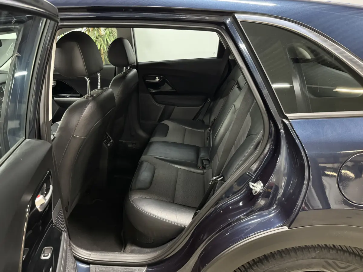 Niro 1.6 GDi Hybrid DynamicLine // Ecc // Cruise
