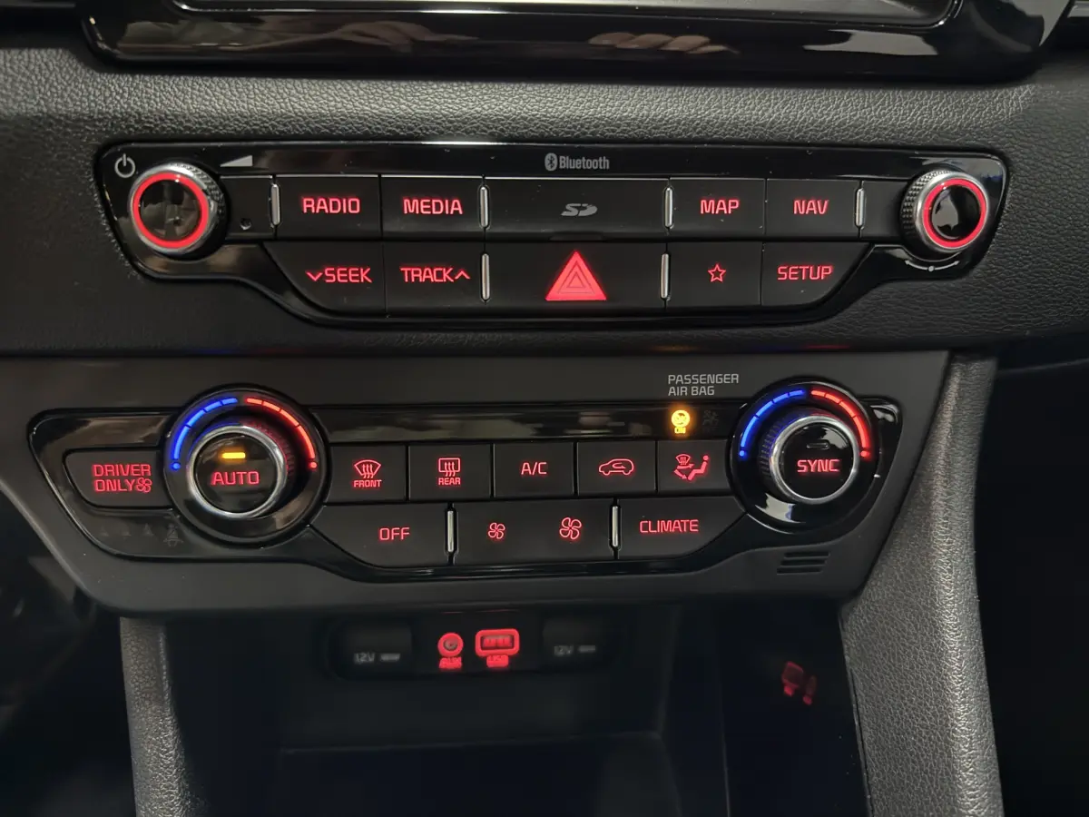 Niro 1.6 GDi Hybrid DynamicLine // Ecc // Cruise