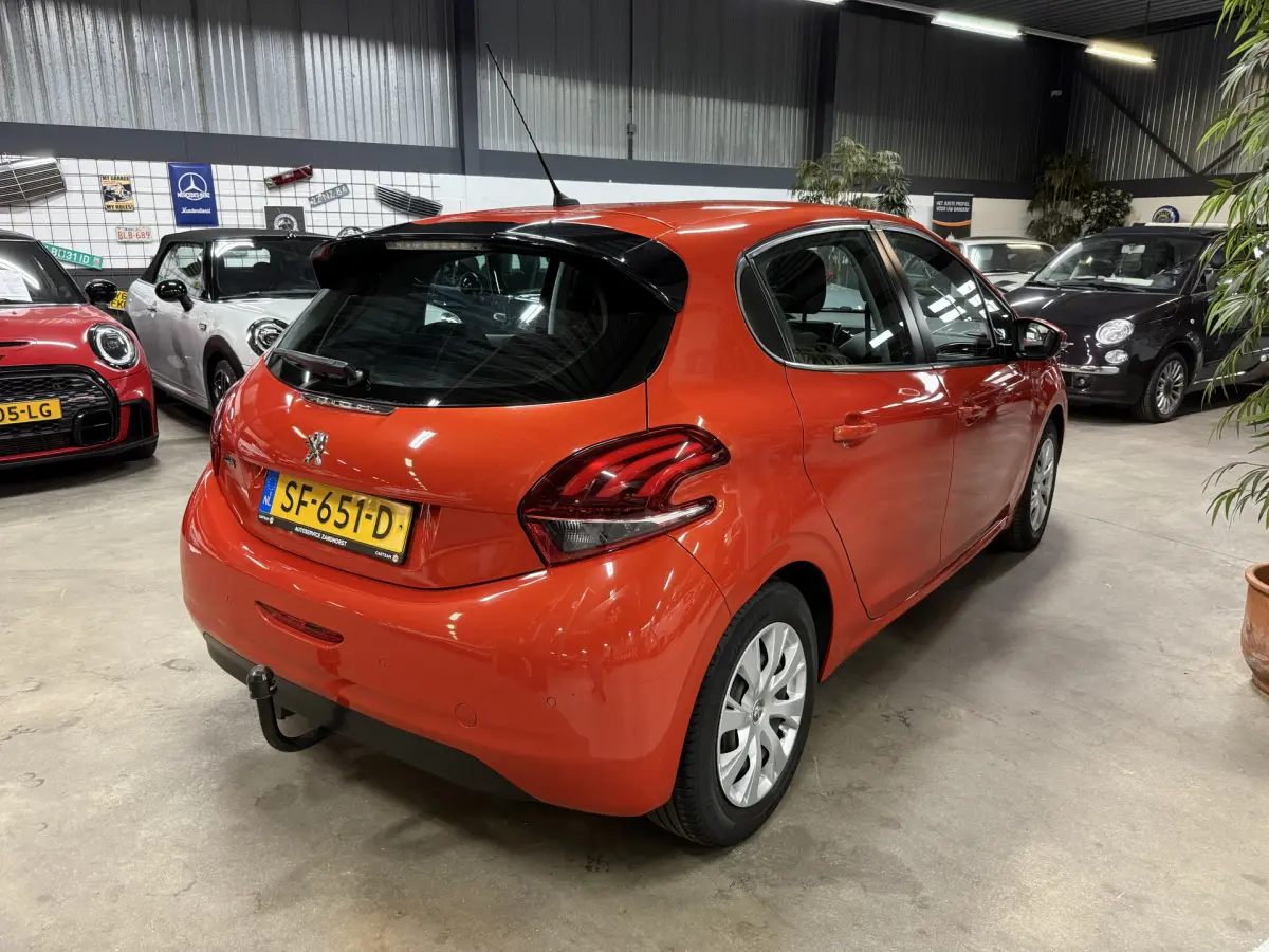 208 1.2 PureTech Active // Airco // Cruise
