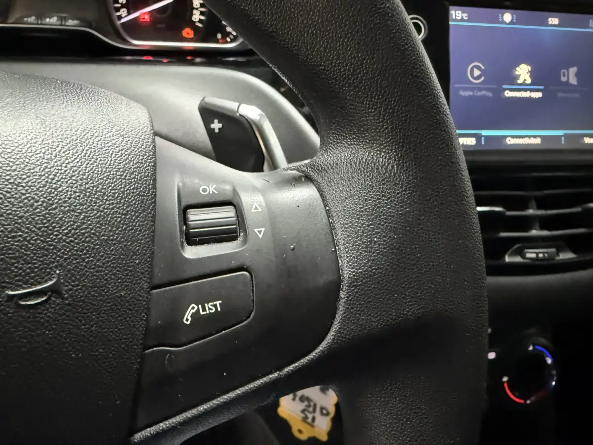 208 1.2 PureTech Active // Airco // Cruise
