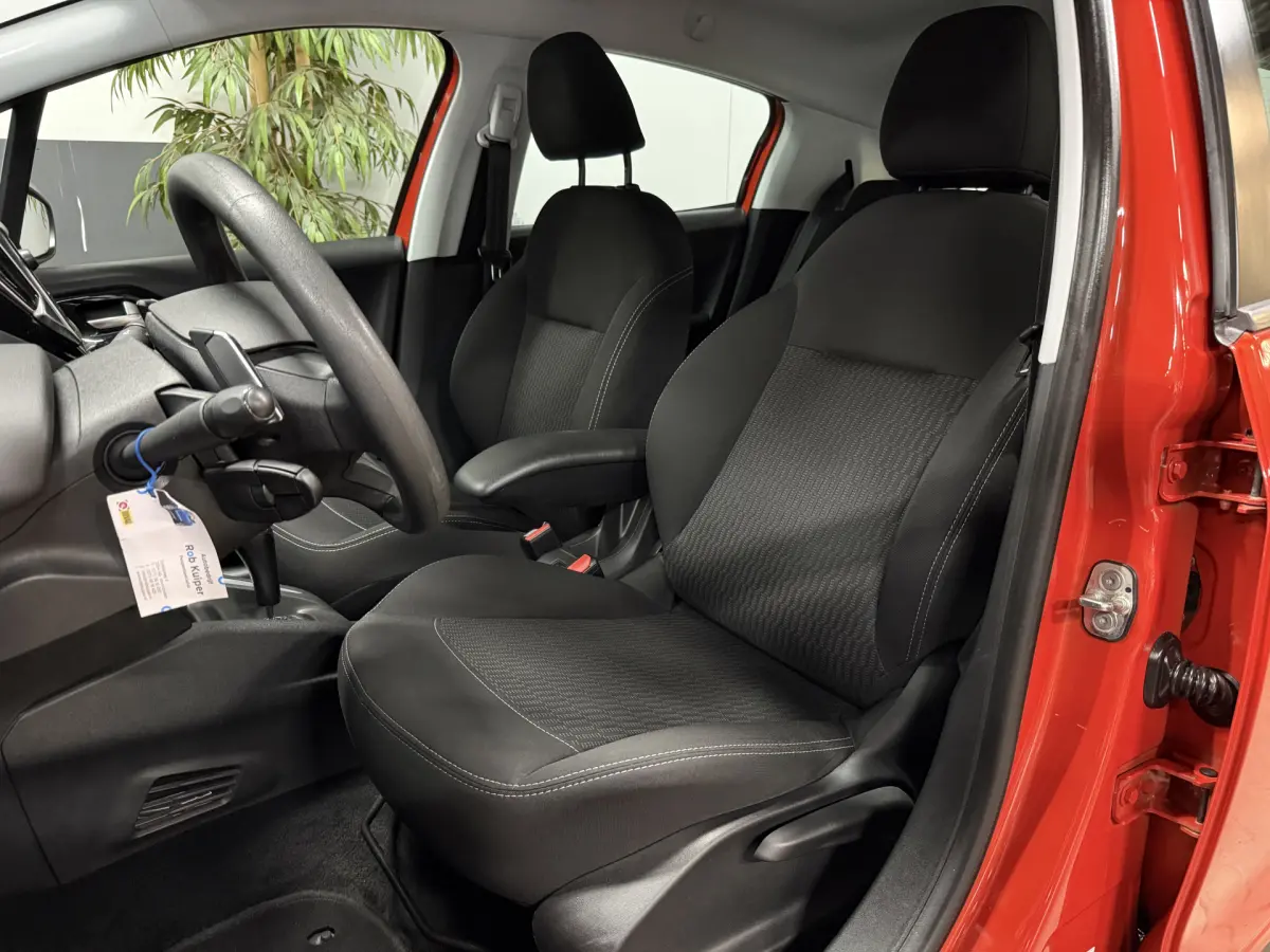 208 1.2 PureTech Active // Airco // Cruise