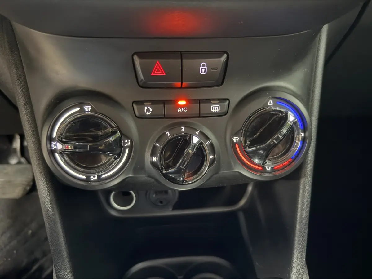 208 1.2 PureTech Active // Airco // Cruise