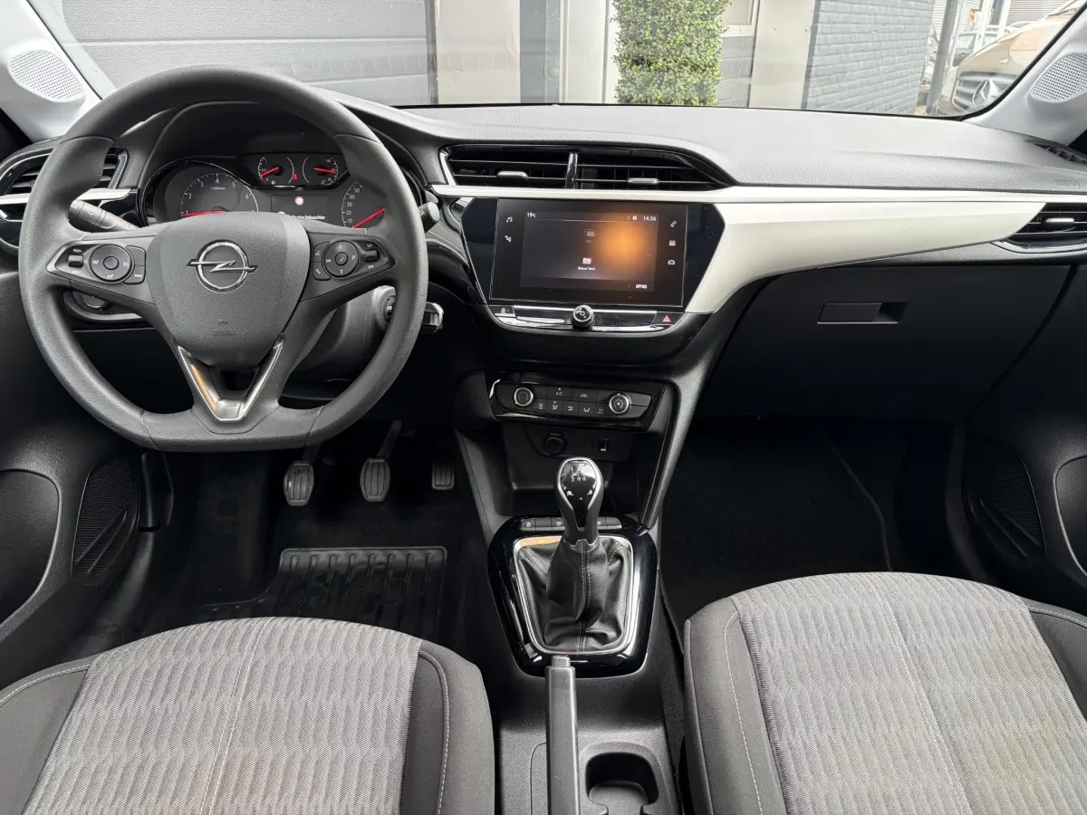 Corsa 1.2 Edition | Camera | CarPlay | Climate | CV |