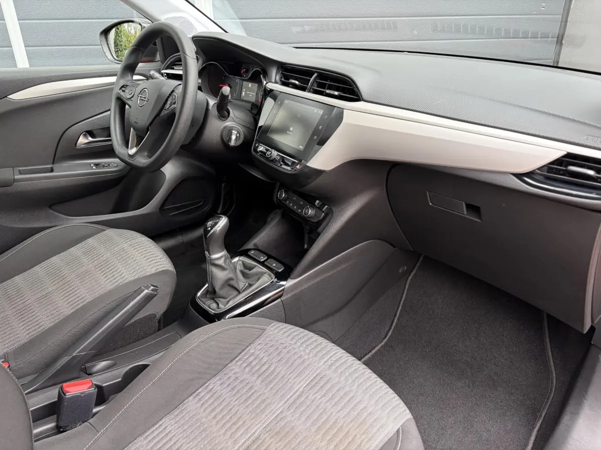 Corsa 1.2 Edition | Camera | CarPlay | Climate | CV |