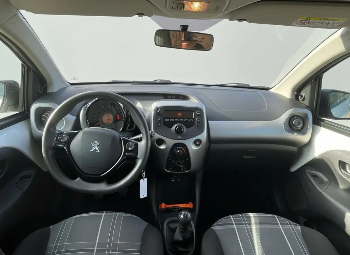 108 1.0 e-VTi Active, Airco, bluetooth audio