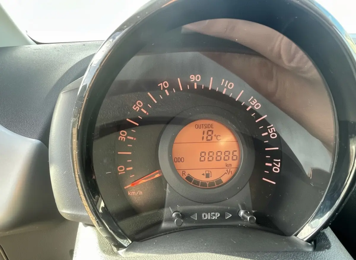 108 1.0 e-VTi Active, Airco, bluetooth audio