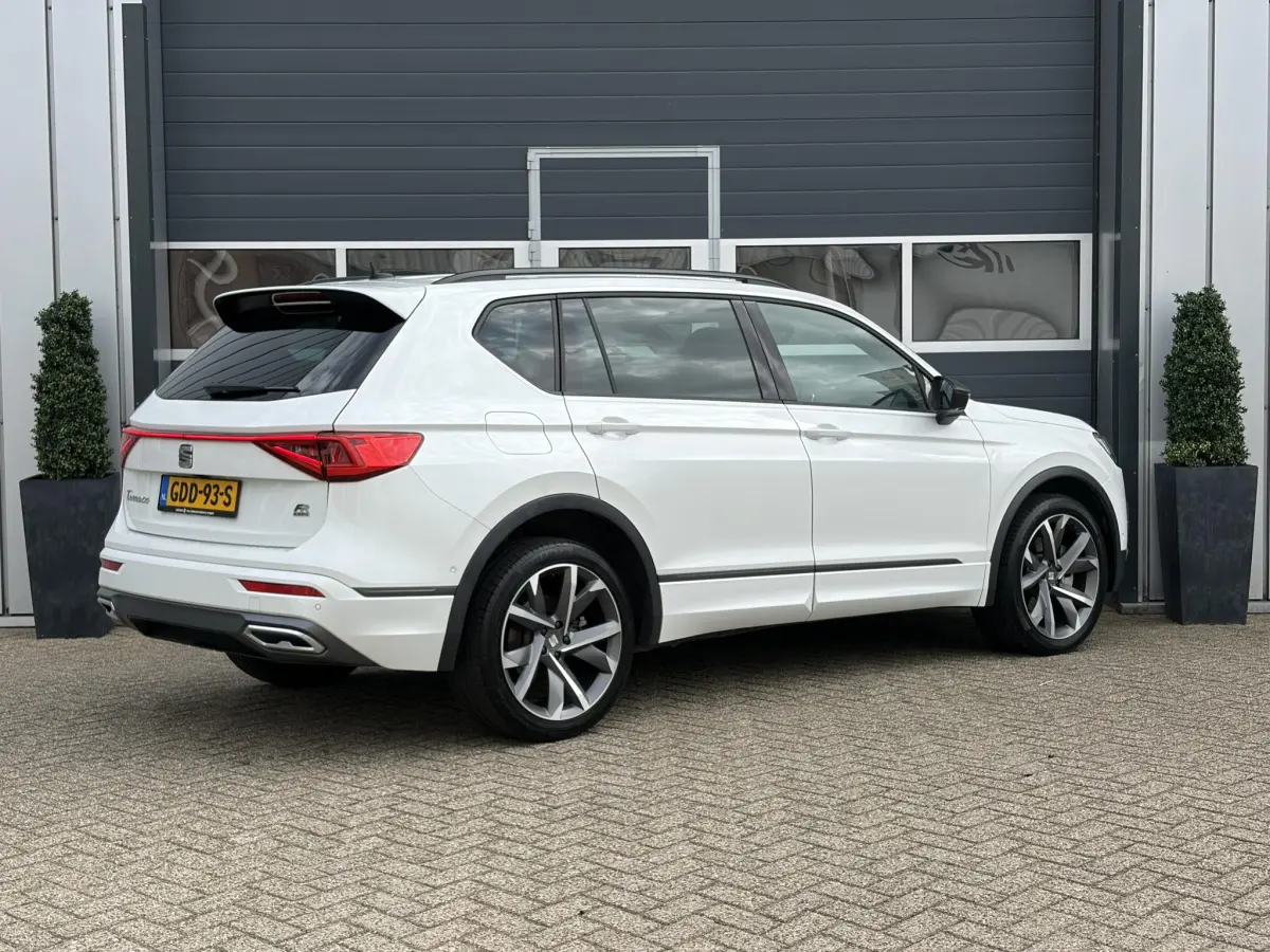 Tarraco 1.4 TSI e-Hybrid PHEV FR Business | LED | Keyless | Elektrische klep | Virtual | 20 Inch | Camera |