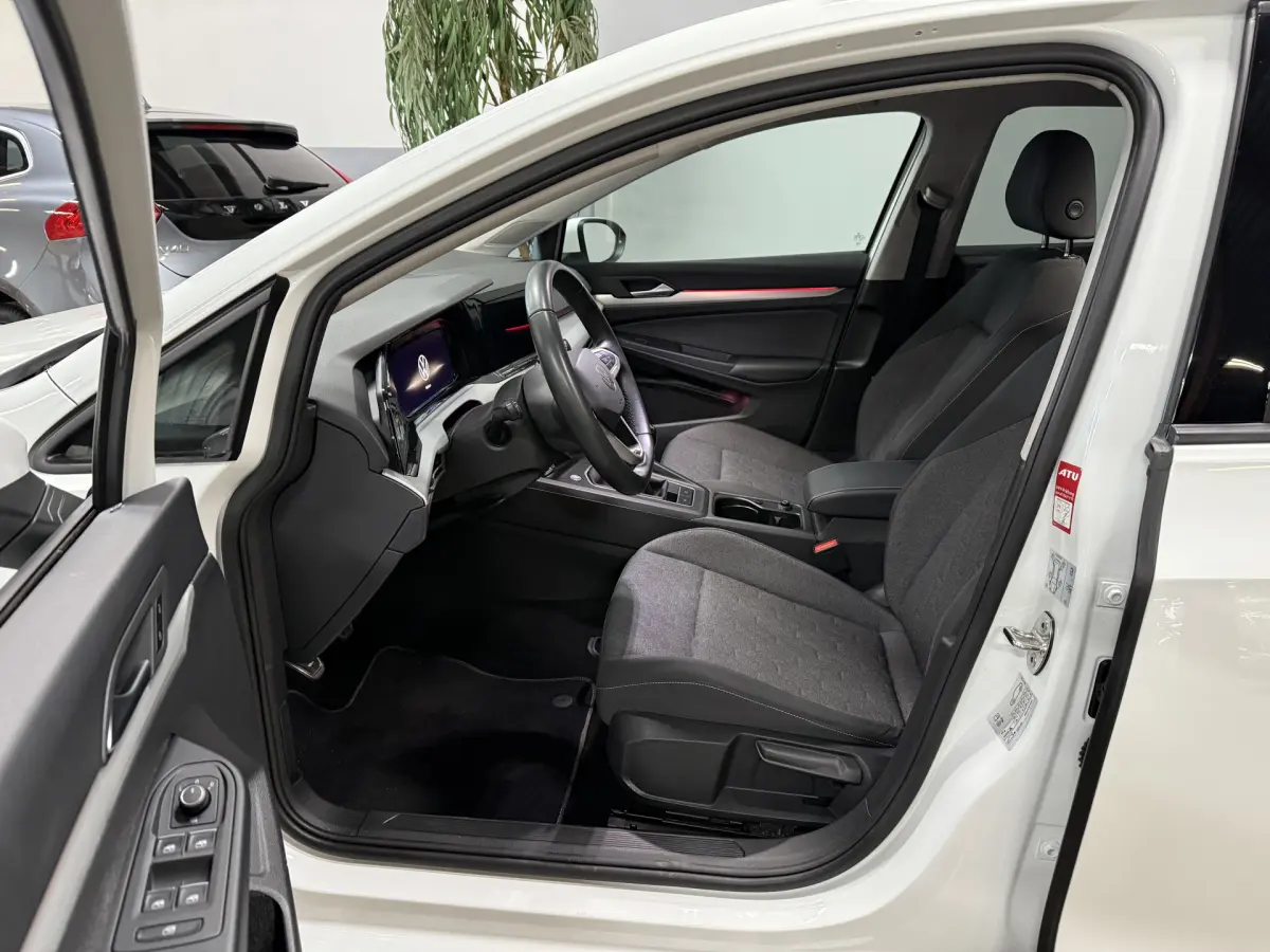 Golf 1.5 TSI 150 pk Move // Led // CarPlay // Sfeer verlichting