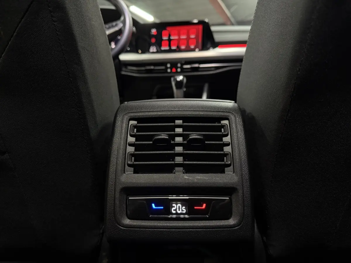 Golf 1.5 TSI 150 pk Move // Led // CarPlay // Sfeer verlichting
