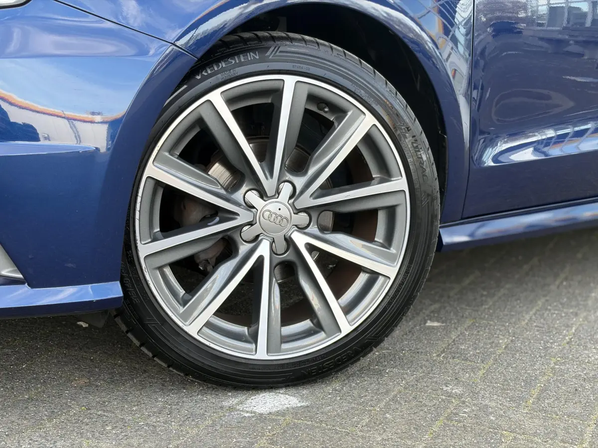 A1 Sportback 1.0 TFSI S-Line/Automaat/Navi/Clima