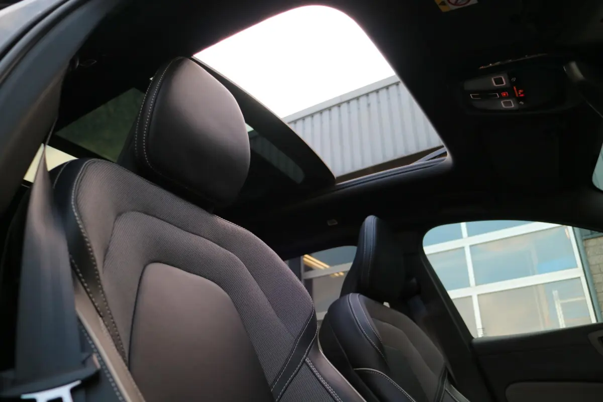 XC60 2.0 T6 Plug-in hybrid AWD Plus Dark | long Range! | Panorama | 360 camera |