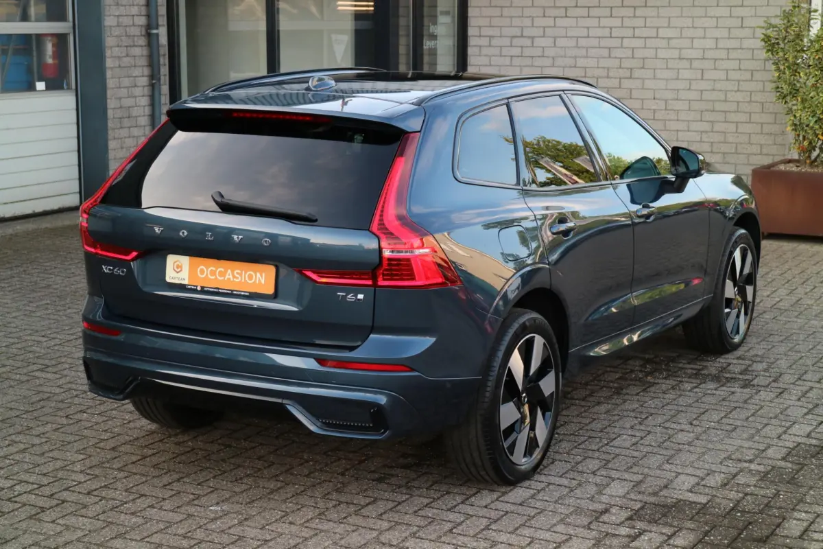 XC60 2.0 T6 Plug-in hybrid AWD Plus Dark | long Range! | Panorama | 360 camera |