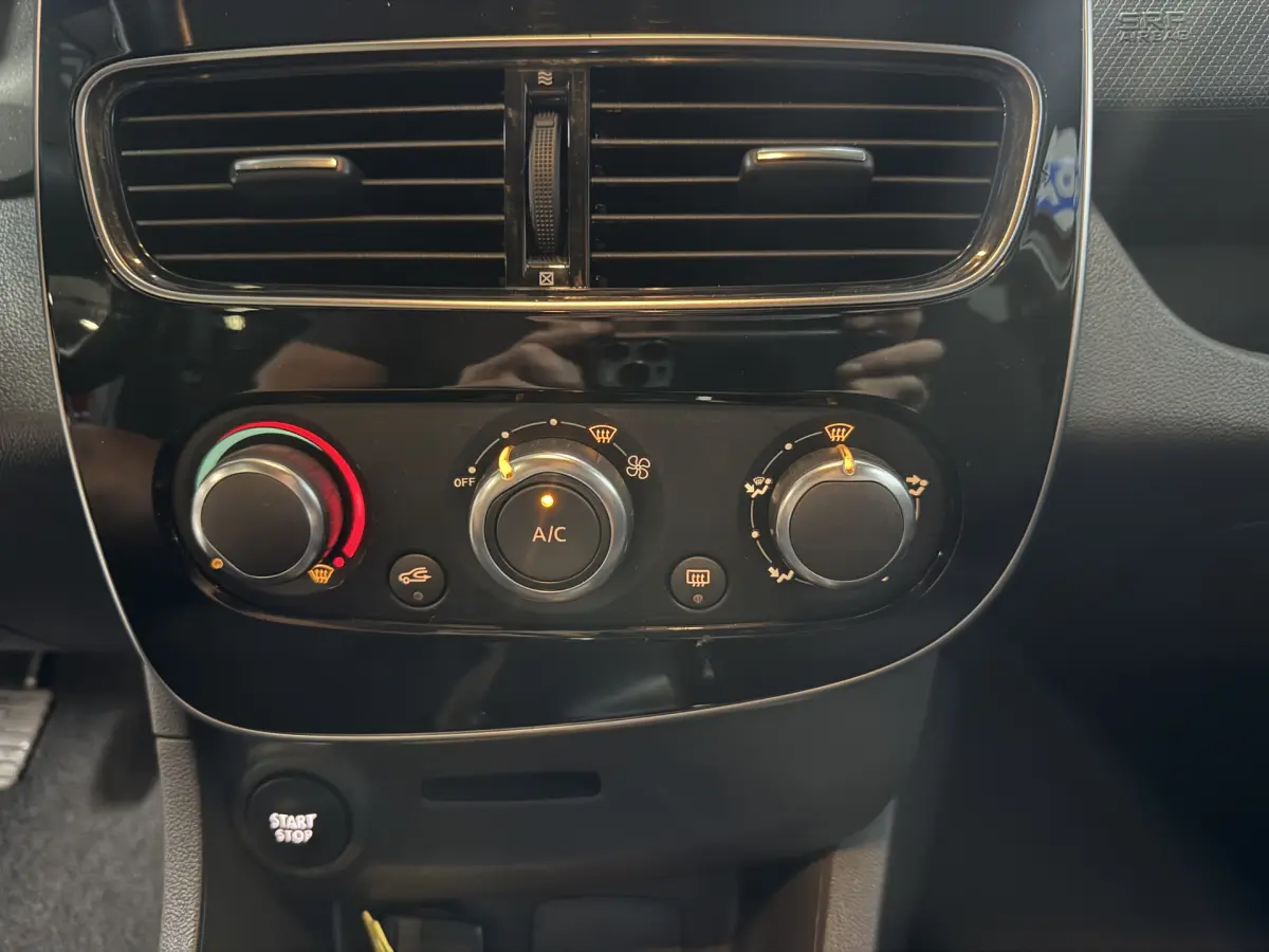 Clio Estate 0.9 TCe Limited // Airco // PDC // Navi