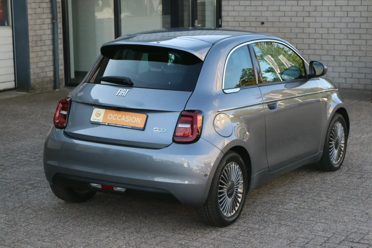 500 Urban 42 kWh | Camera | Carplay |