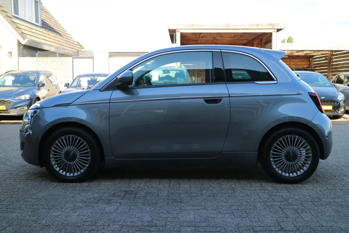 500 Urban 42 kWh | Camera | Carplay |