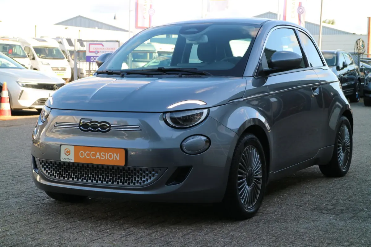 500 Urban 42 kWh | Camera | Carplay |