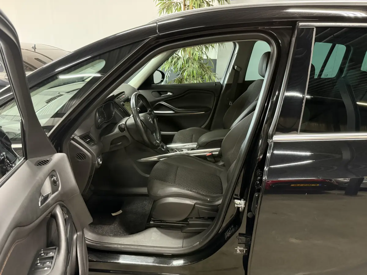 Zafira 1.4 Turbo Innovation 7p. //Autom // Ecc // Trekhaak