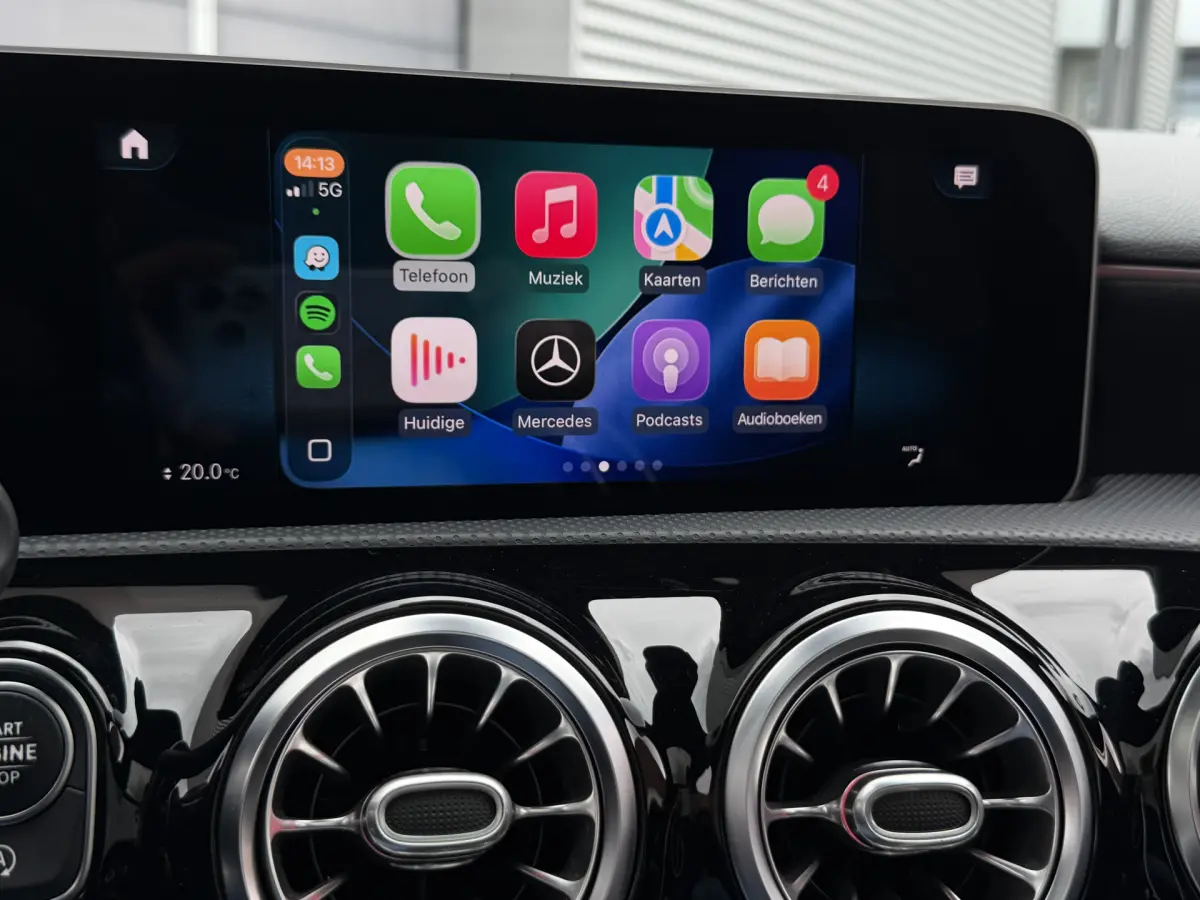 A-Klasse 250 Premium I Aut. I AMG I Leder I Pano.dak I Leder I Camera I Carplay