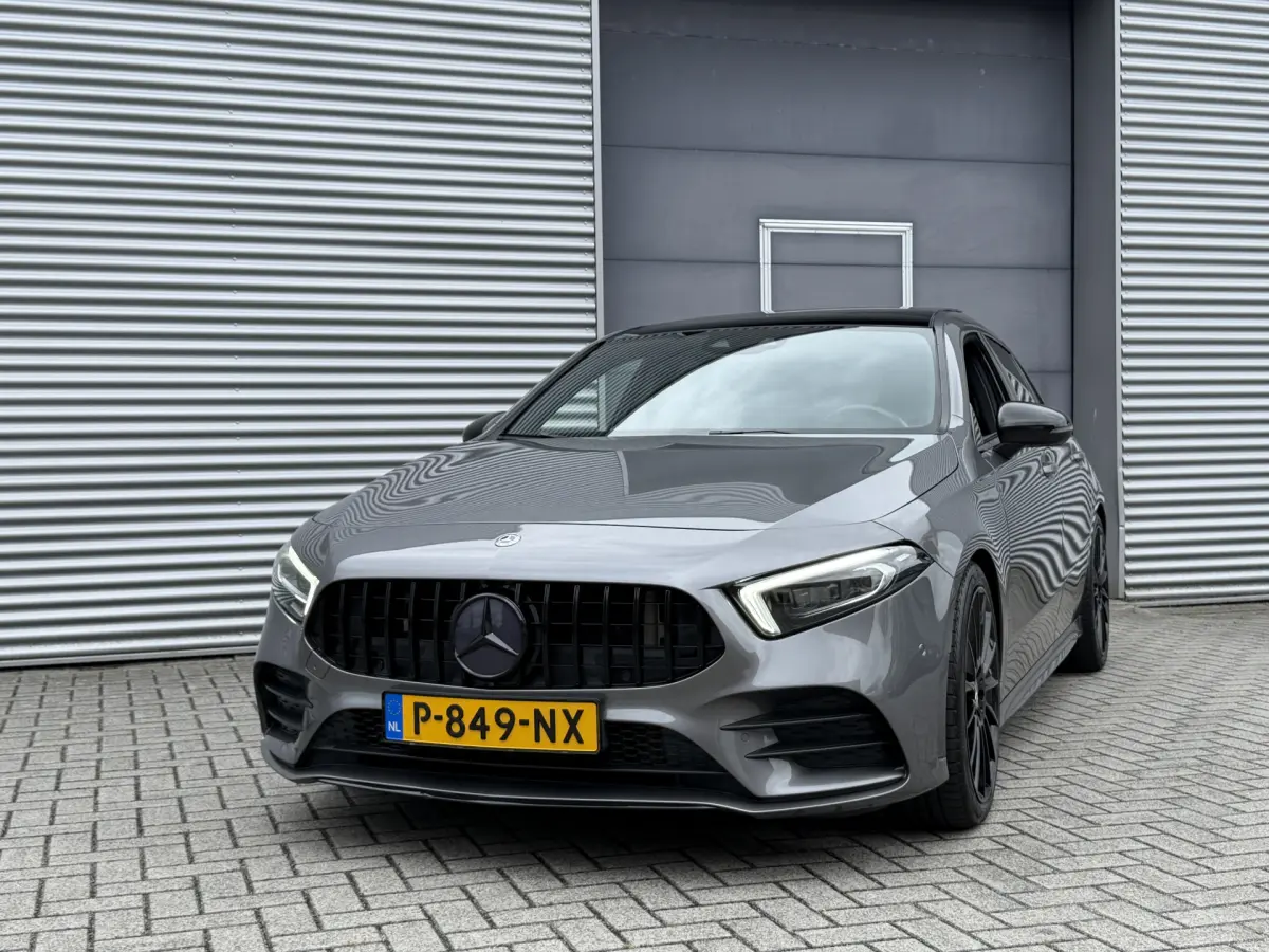 A-Klasse 250 Premium I Aut. I AMG I Leder I Pano.dak I Leder I Camera I Carplay