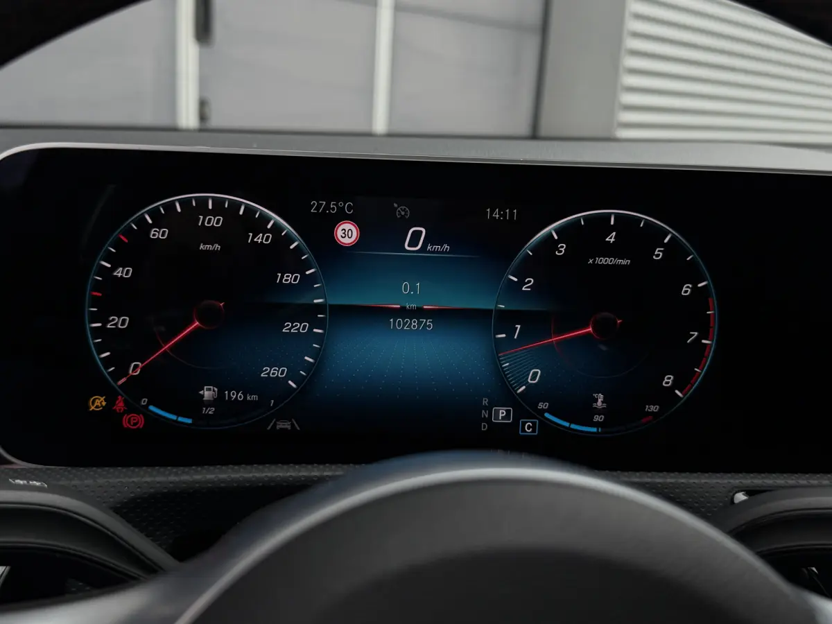 A-Klasse 250 Premium I Aut. I AMG I Leder I Pano.dak I Leder I Camera I Carplay