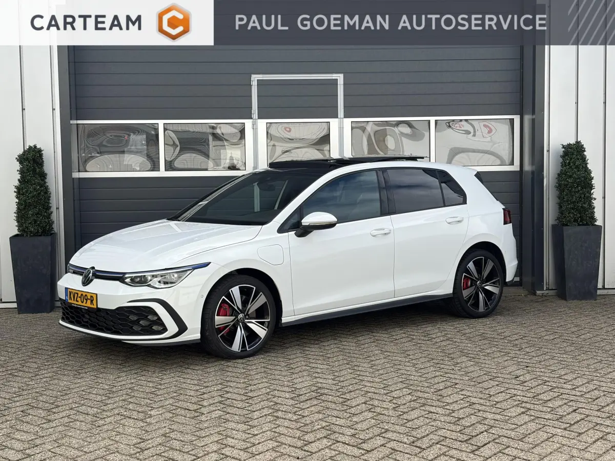Golf 1.4 eHybrid GTE | Pano | Camera | Keyless | Sensoren | LED |