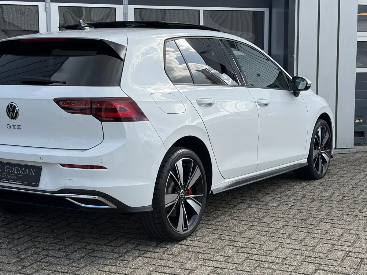 Golf 1.4 eHybrid GTE | Pano | Camera | Keyless | Sensoren | LED |