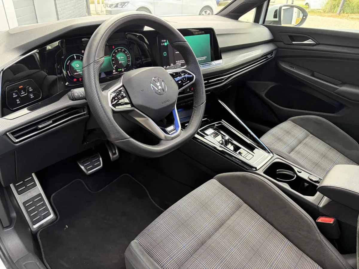 Golf 1.4 eHybrid GTE | Pano | Camera | Keyless | Sensoren | LED |