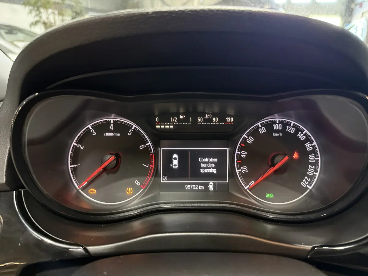 Corsa 1.2 // Airco // LM velgen