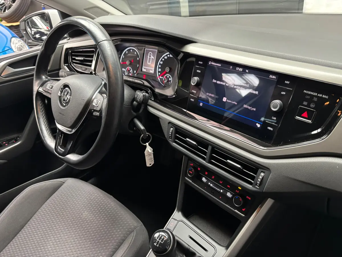 Polo 1.0 TSI Highline Business R / Carplay