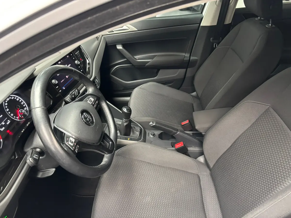 Polo 1.0 TSI Highline Business R / Carplay