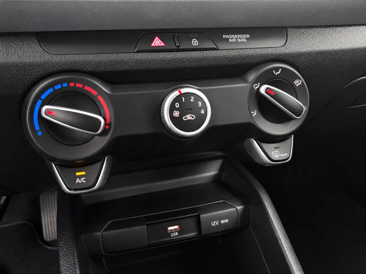 Stonic 1.0 T-GDi MHEV DynamicLine |NAP|