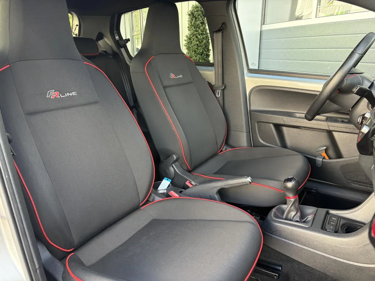 Mii 1.0 FR Connect | Seat sound | Parkeer sensoren | Airco | CV |