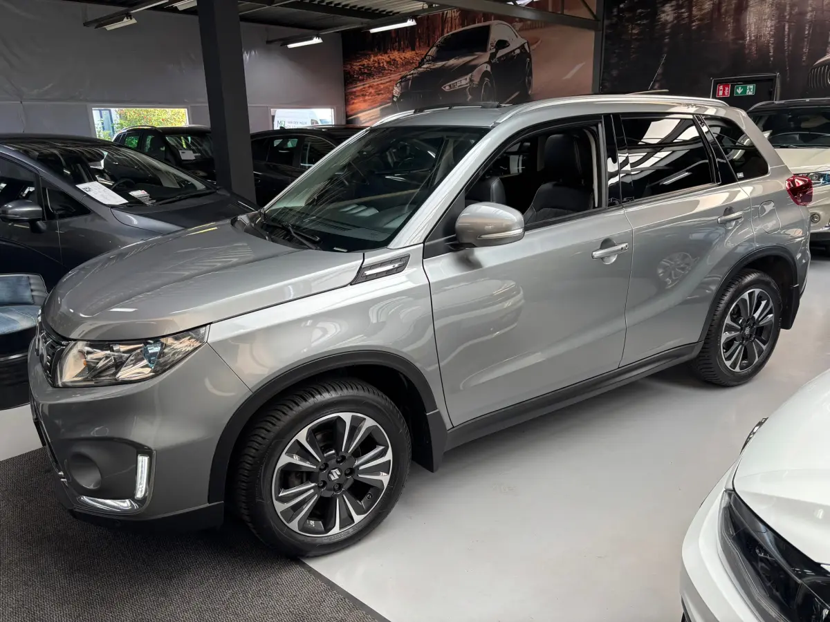 Vitara 1.0 Boosterjet Stijl / Camera / Panorama Dak