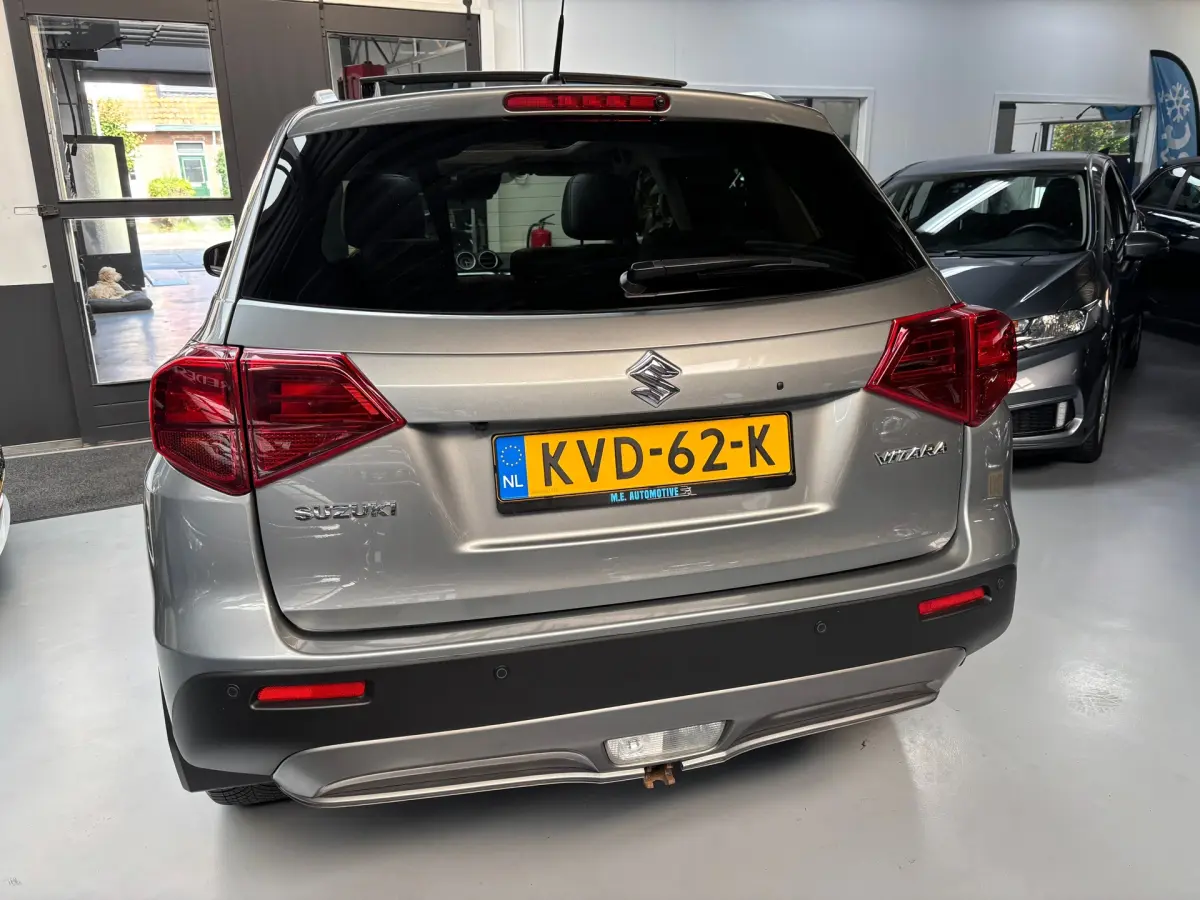 Vitara 1.0 Boosterjet Stijl / Camera / Panorama Dak