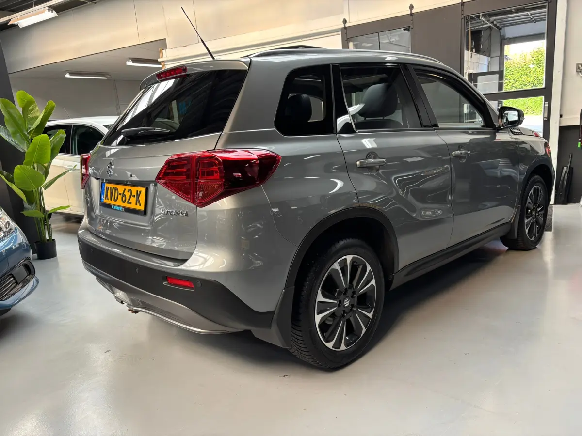 Vitara 1.0 Boosterjet Stijl / Camera / Panorama Dak
