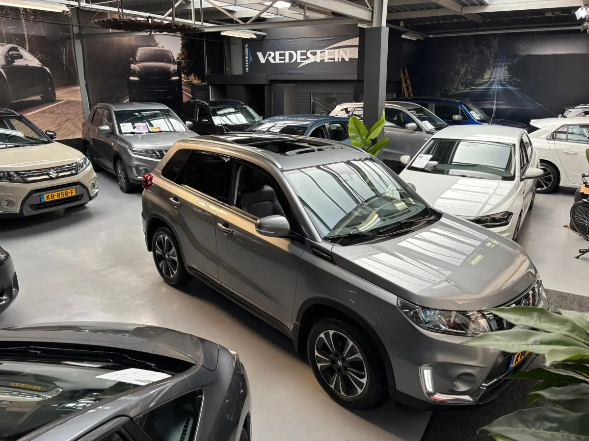 Vitara 1.0 Boosterjet Stijl / Camera / Panorama Dak