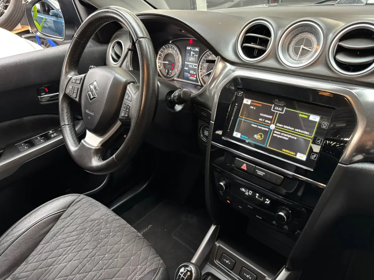 Vitara 1.0 Boosterjet Stijl / Camera / Panorama Dak