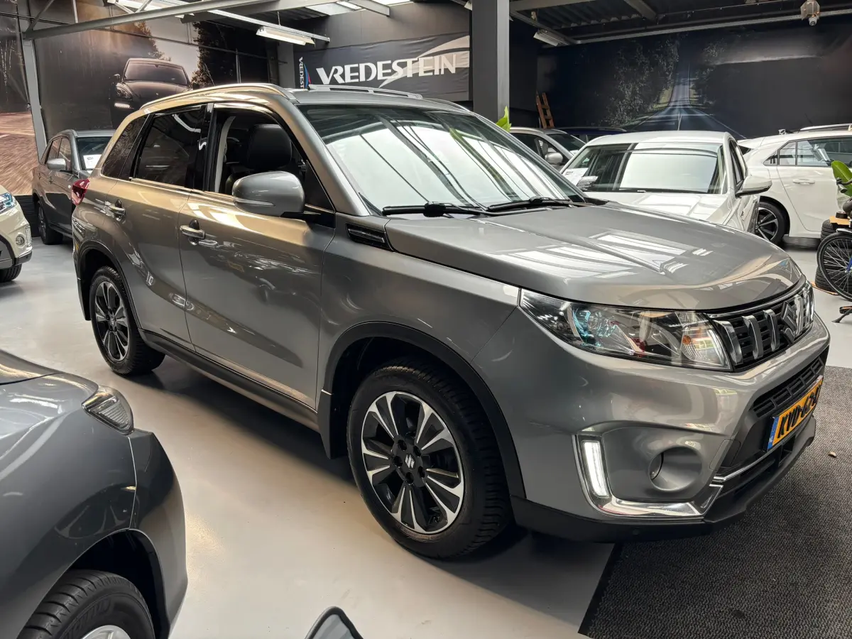 Vitara 1.0 Boosterjet Stijl / Camera / Panorama Dak