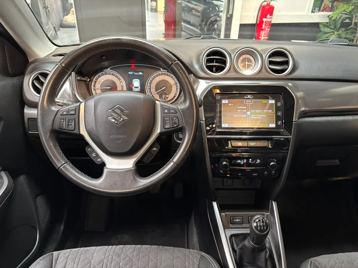 Vitara 1.0 Boosterjet Stijl / Camera / Panorama Dak