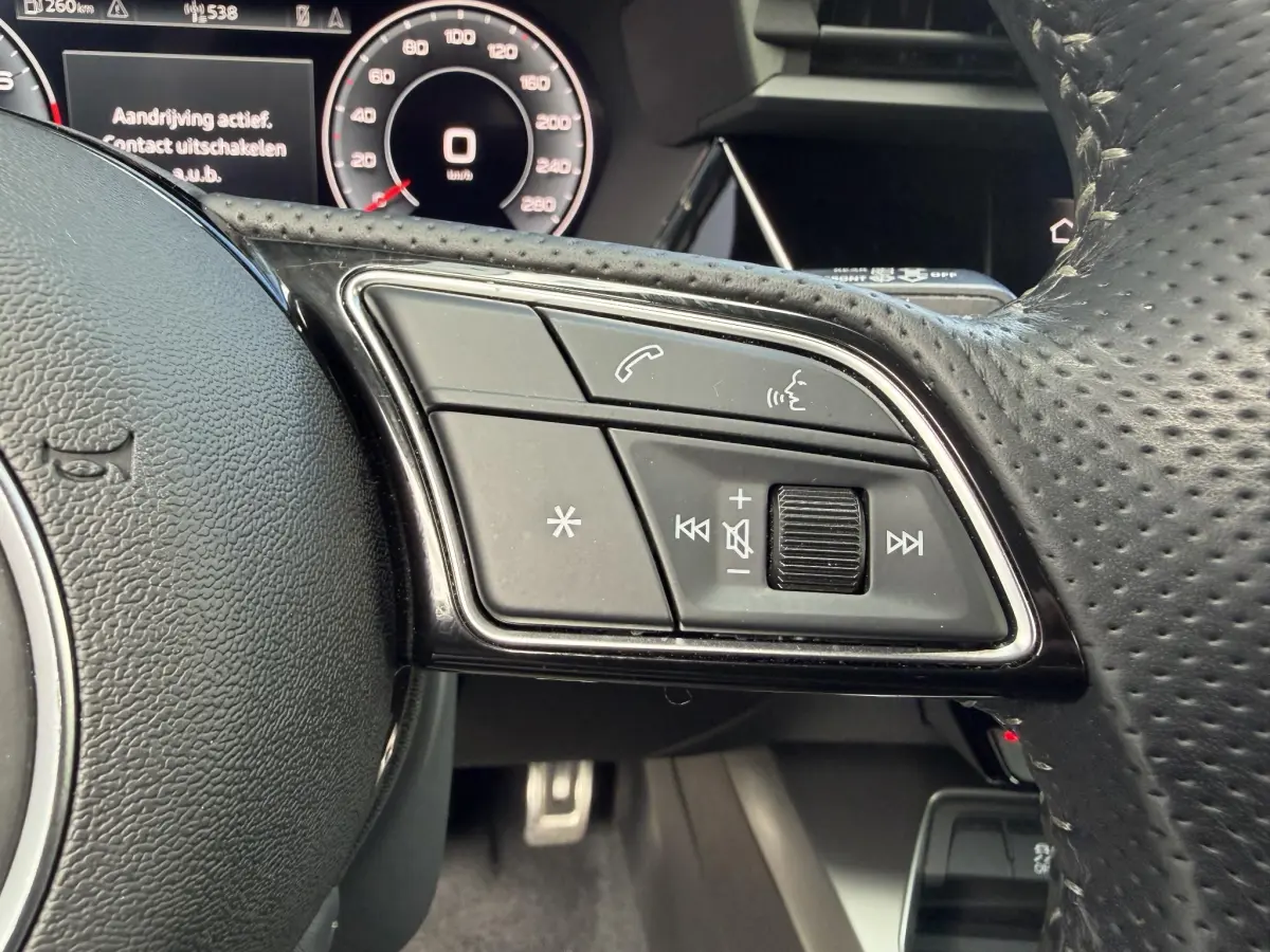 A3 Sportback 35 TFSI 3x S Line edition | Pano | B&O | Camera | Elek stoelen | 19 inch |