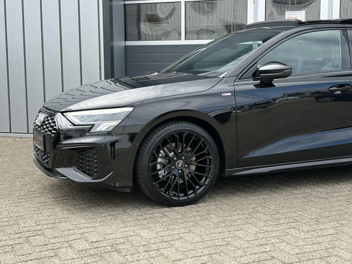 A3 Sportback 35 TFSI 3x S Line edition | Pano | B&O | Camera | Elek stoelen | 19 inch |