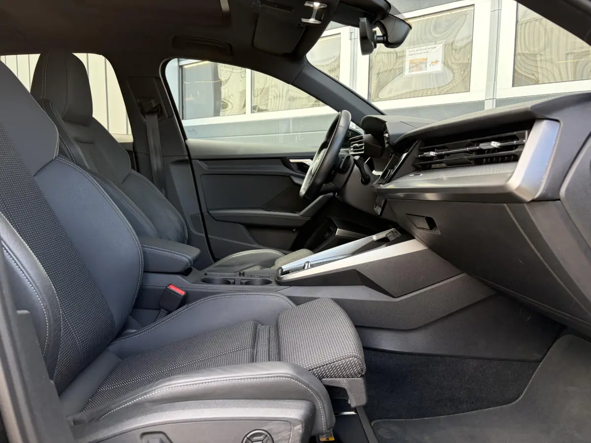A3 Sportback 35 TFSI 3x S Line edition | Pano | B&O | Camera | Elek stoelen | 19 inch |