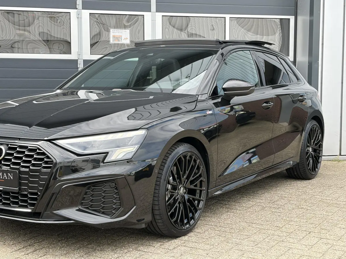 A3 Sportback 35 TFSI 3x S Line edition | Pano | B&O | Camera | Elek stoelen | 19 inch |