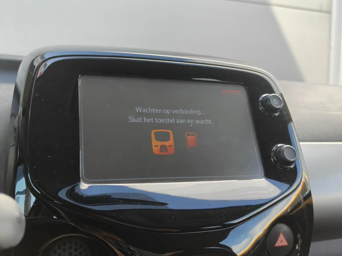 108 1.0 e-VTi Allure Carplay/Camera/Cruise/Airco/Nette auto!