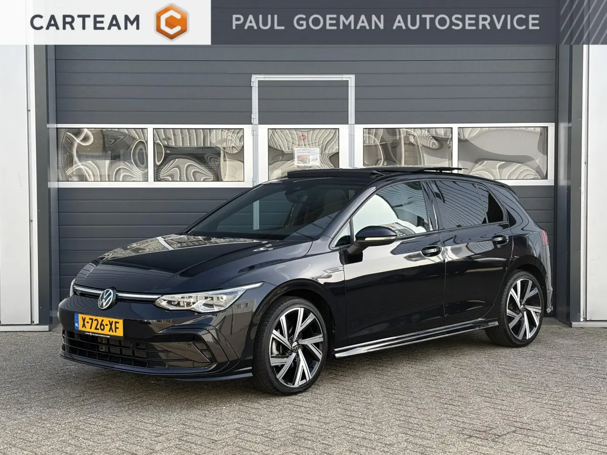 Golf 1.5 eTSI R-Line Business | Panoramadak | Keyless | Stoel verwarming | Camera |